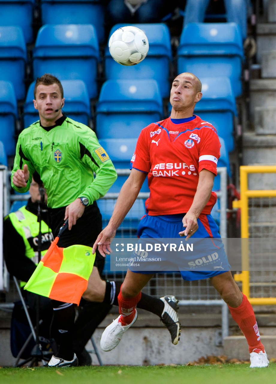 1-0 skytten  Henrik Larsson imponerar, en nedtagning på