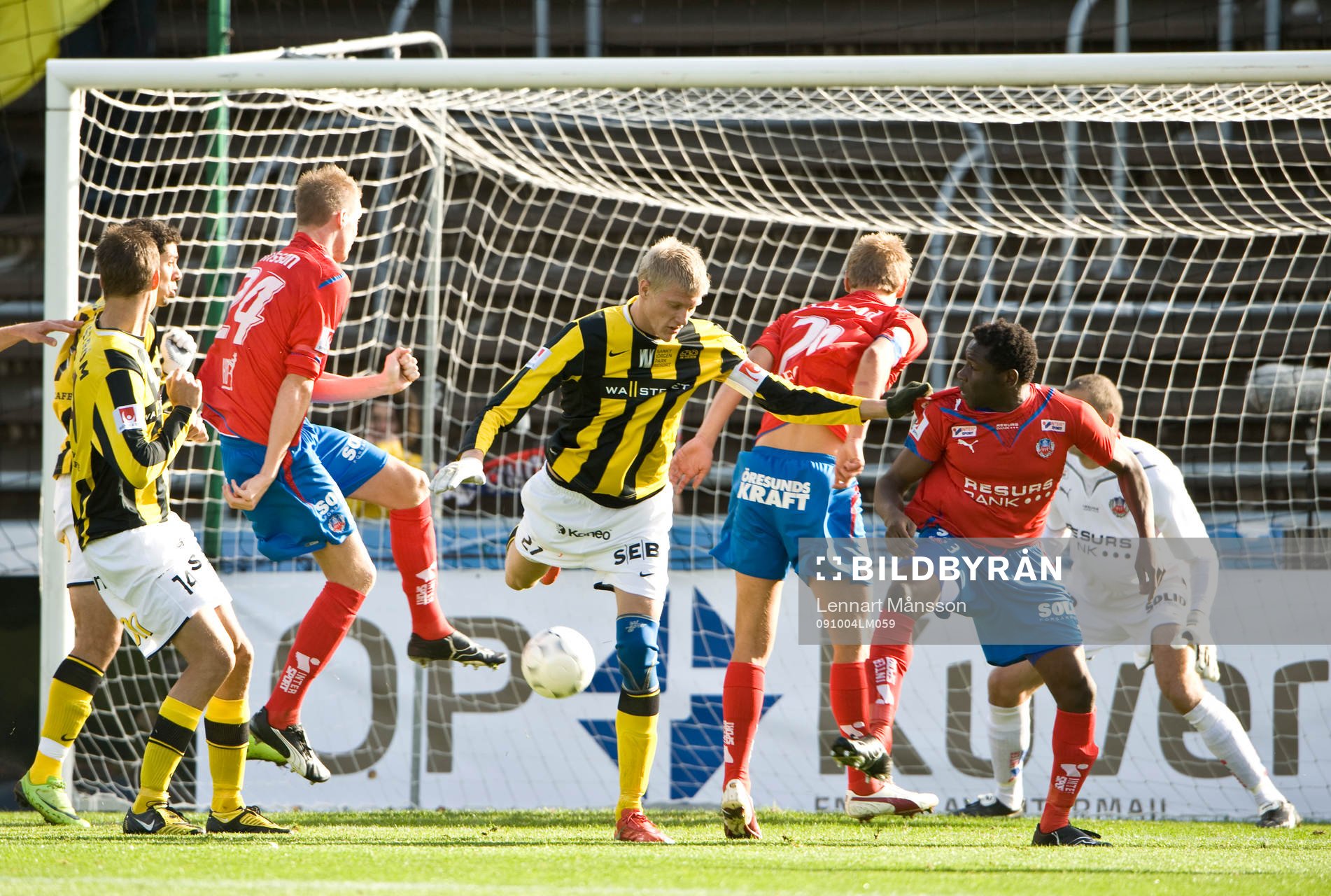 Jonas Henriksson, Häcken. Intensivt framför mål