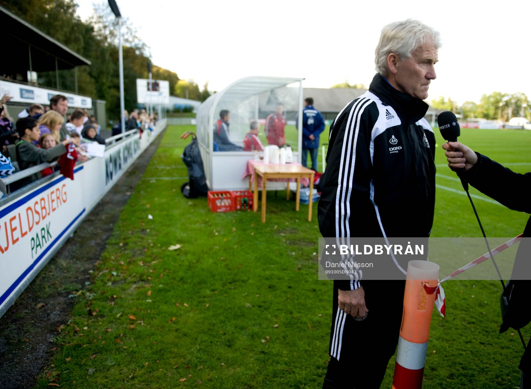 Morten Olsen, förbundskapten blir intervjuvad innan