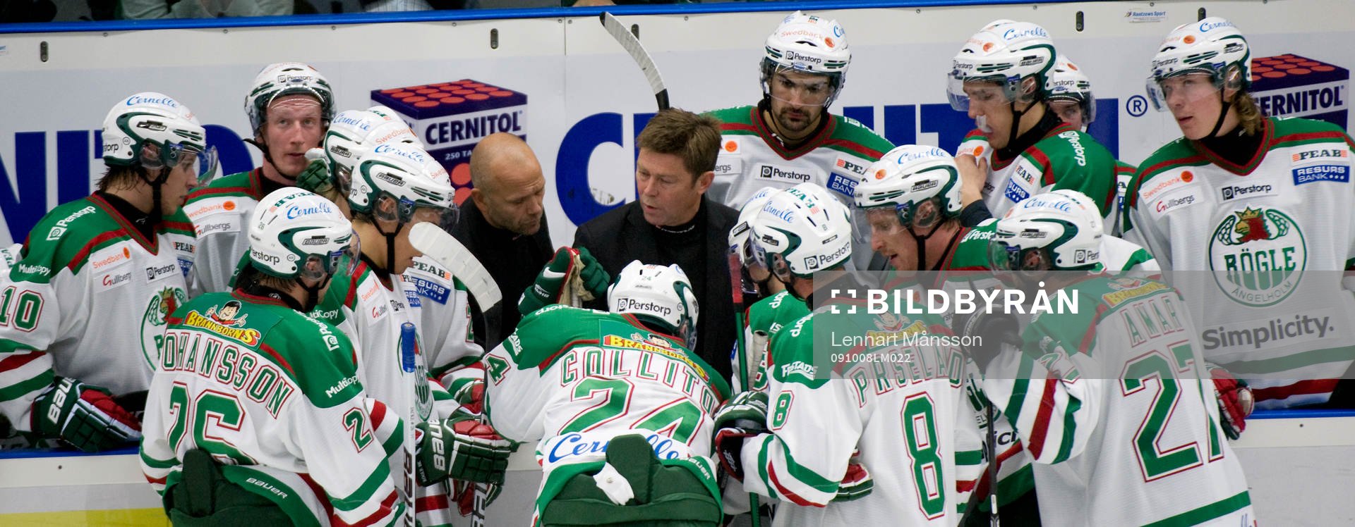 Tommy Sjödin och Gunnar Persson, tränare. Timeout,