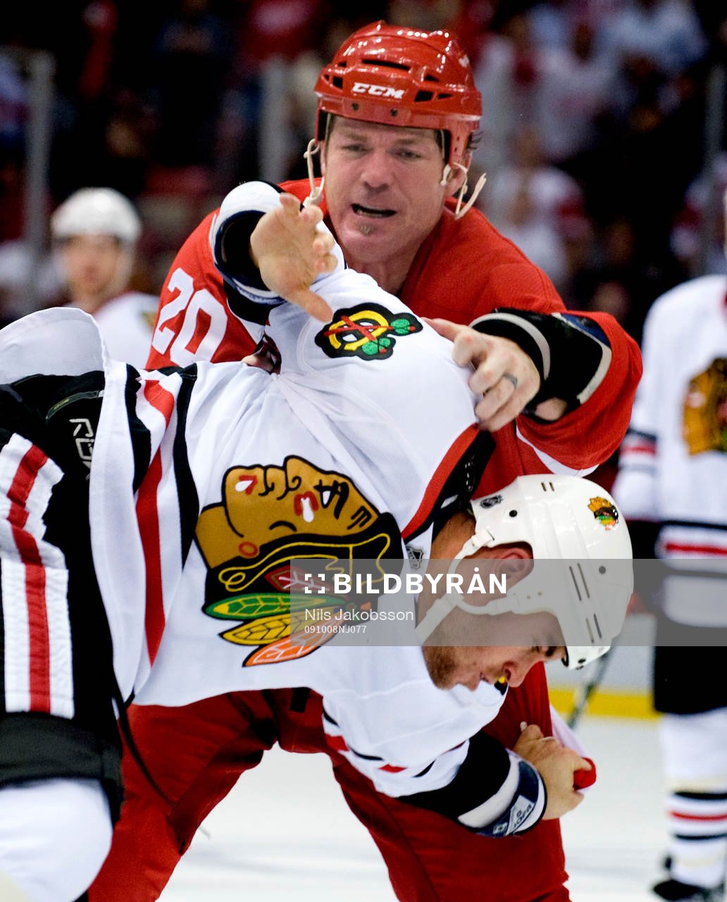 Radek Smolenak, Chicago Blackhawks, Brad May, Detroit Red