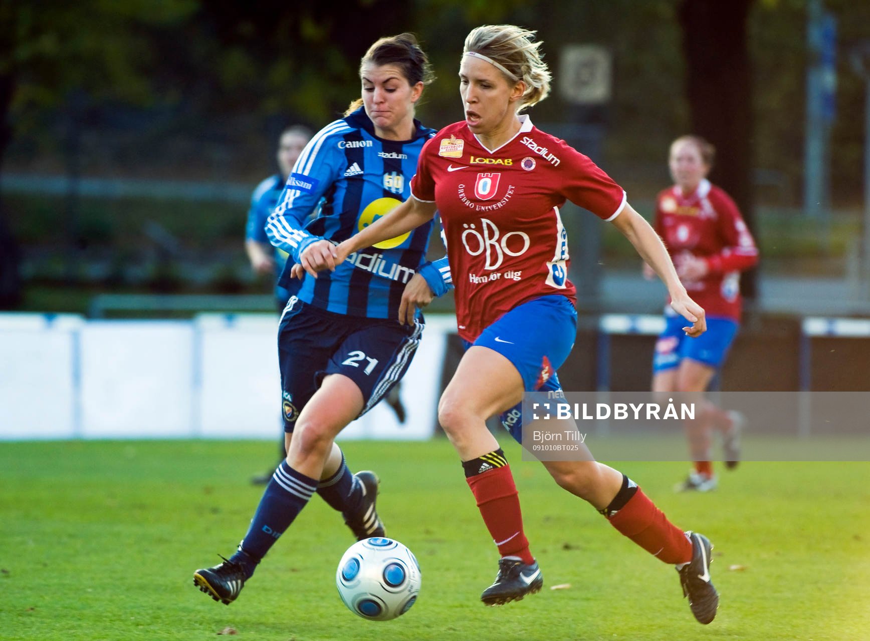 Rebecca Johnson, Djurgården och Elin Magnusson, Örebro