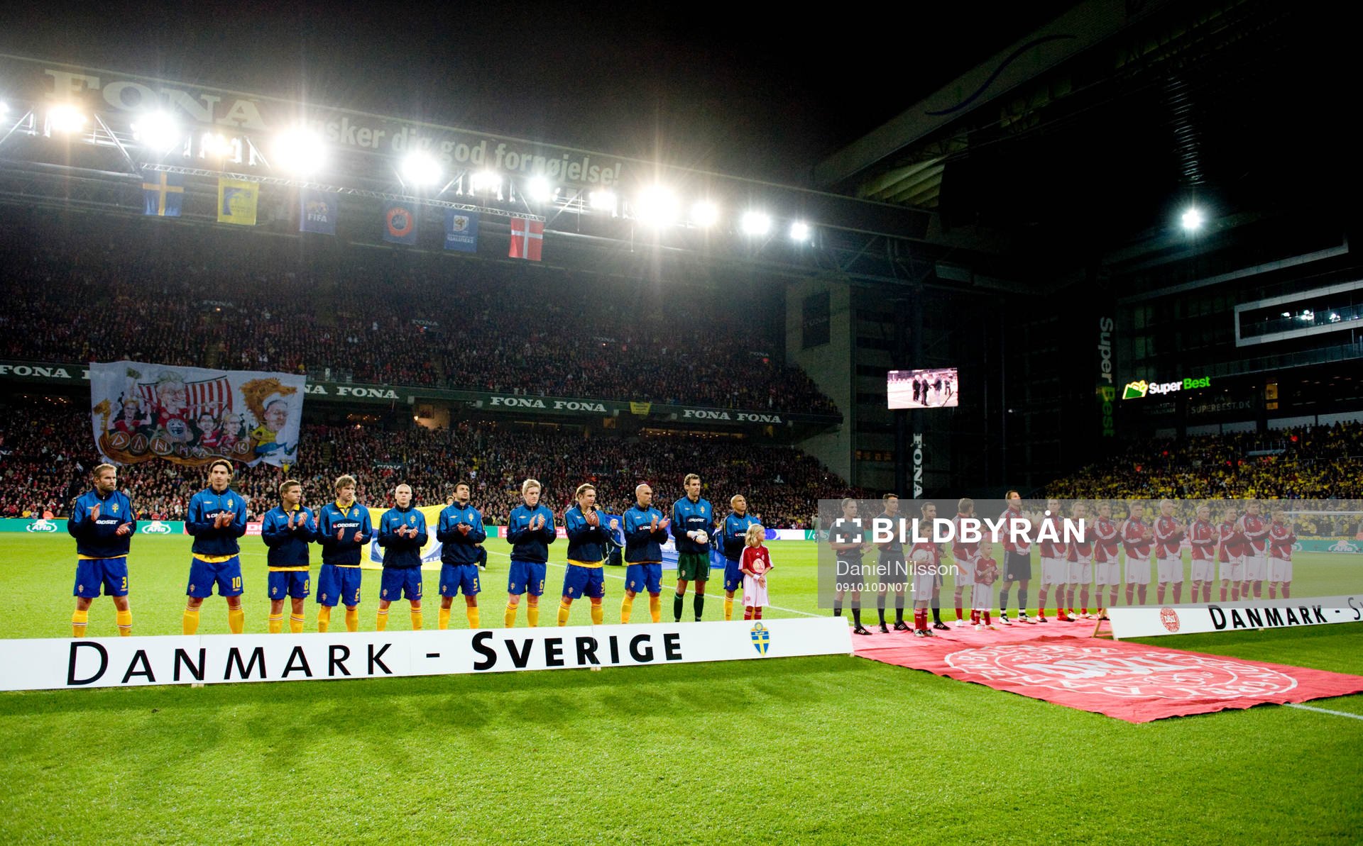 Laguppställning, Parken, arena