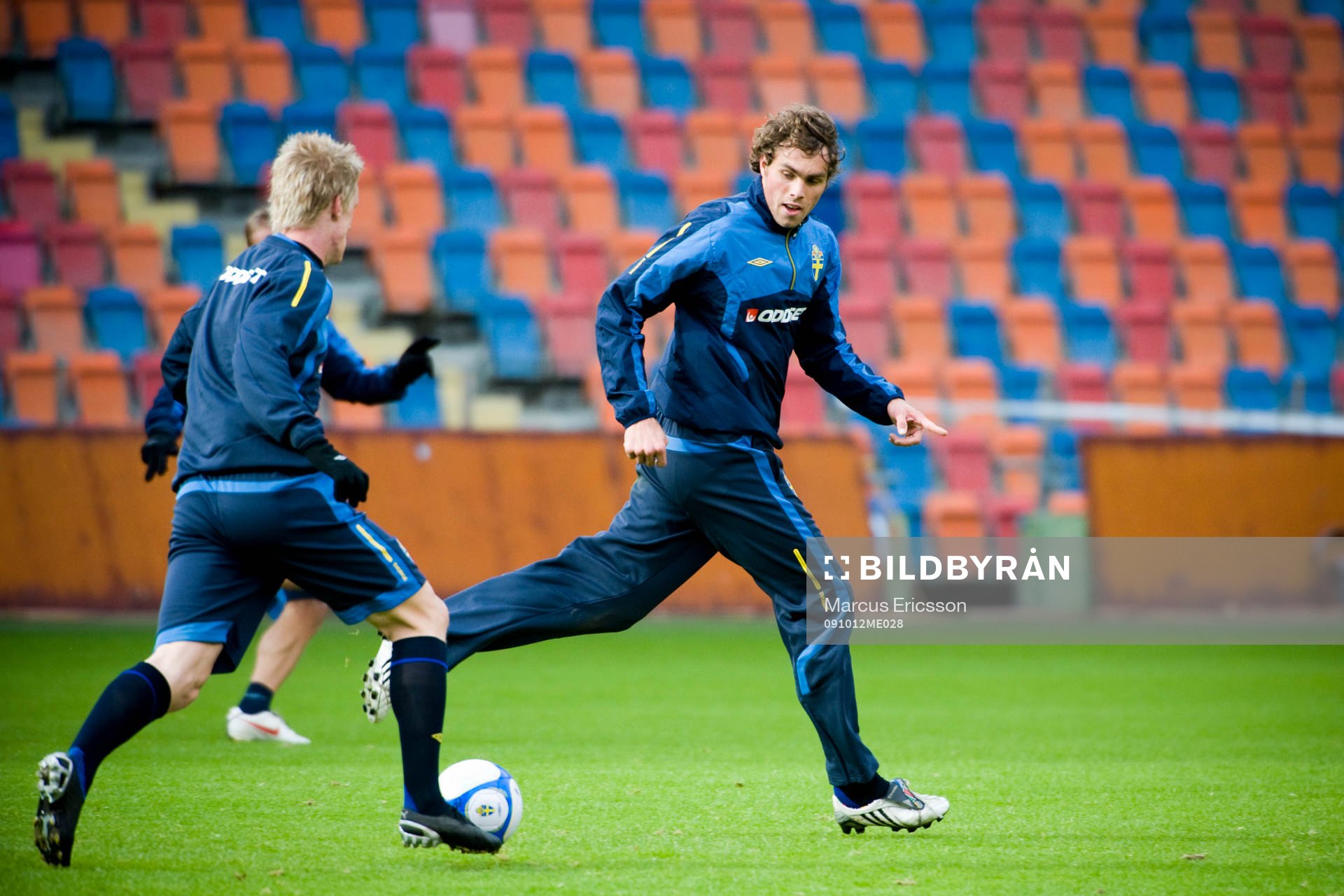 Johan Elmander vill ha boll