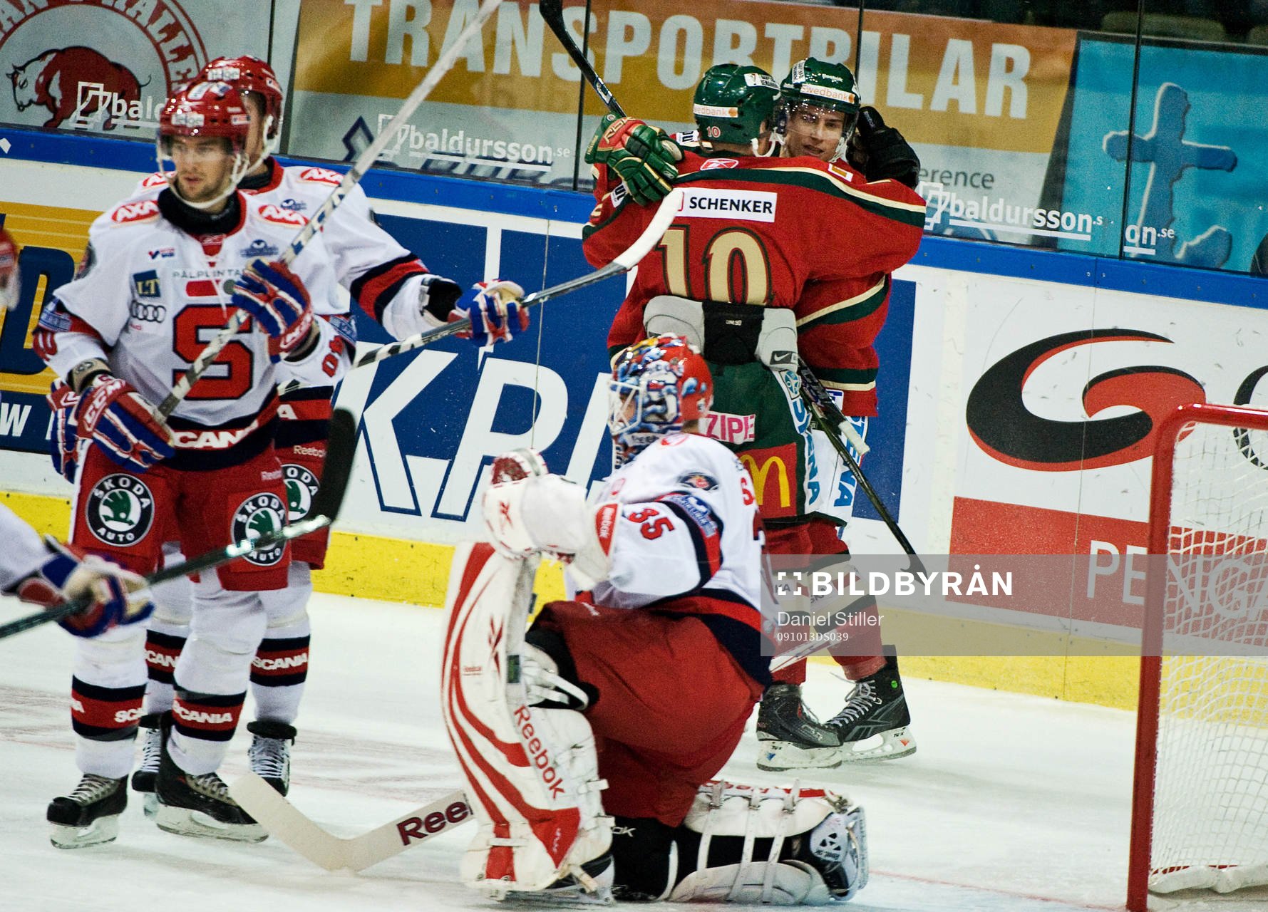 Tobias Viklund, Frölunda, gör 1-0. Jubel
