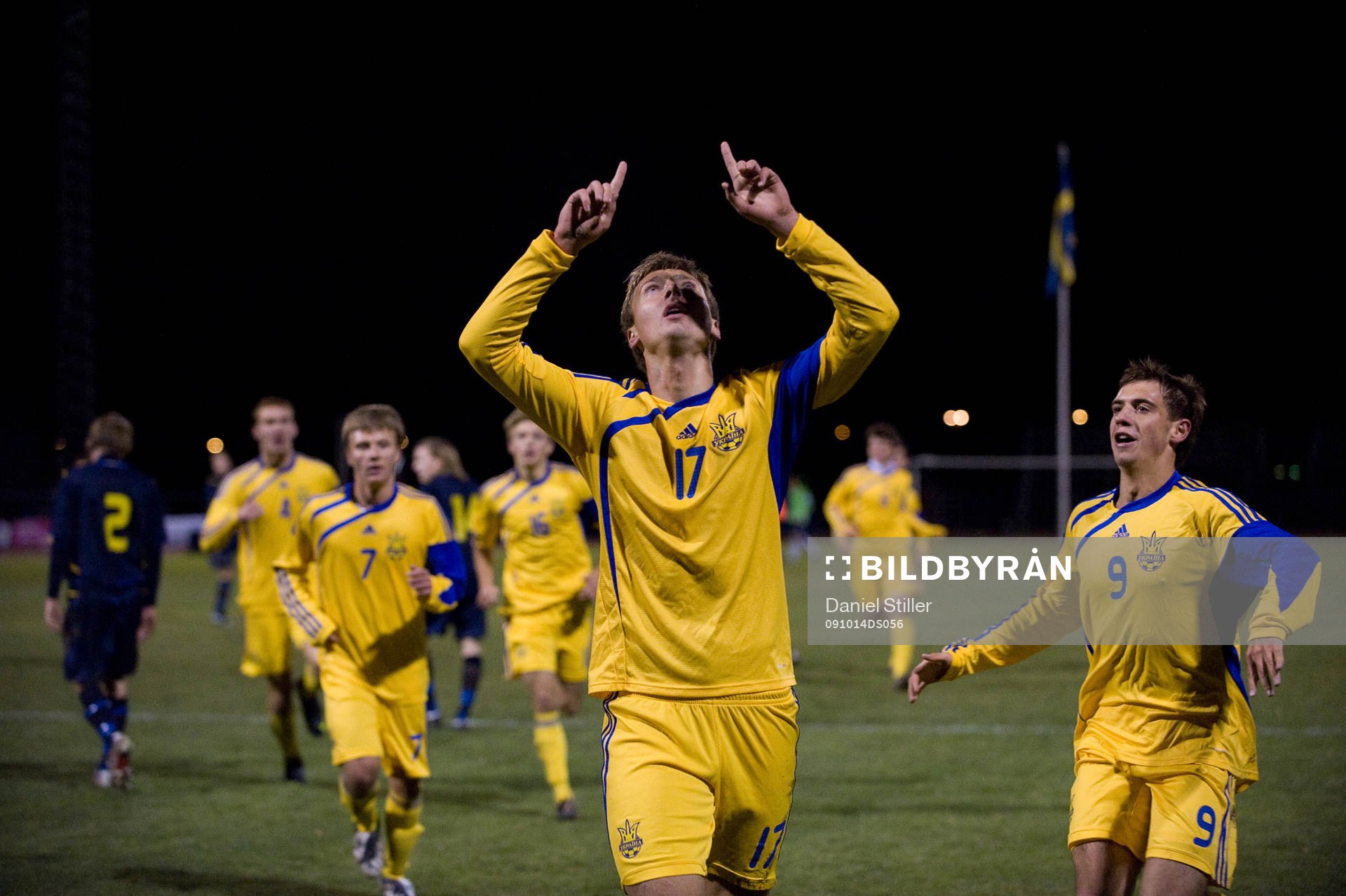 Yevgen Pavlov, Ukraina, gör 1-0. Jubel