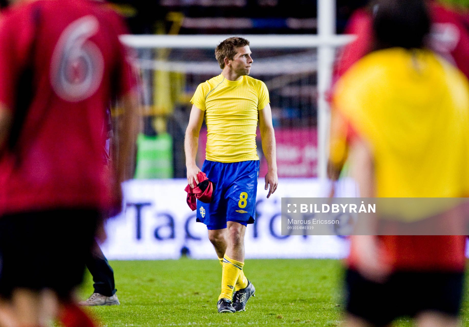 Anders Svensson, Sverige ser sig om en sista gång