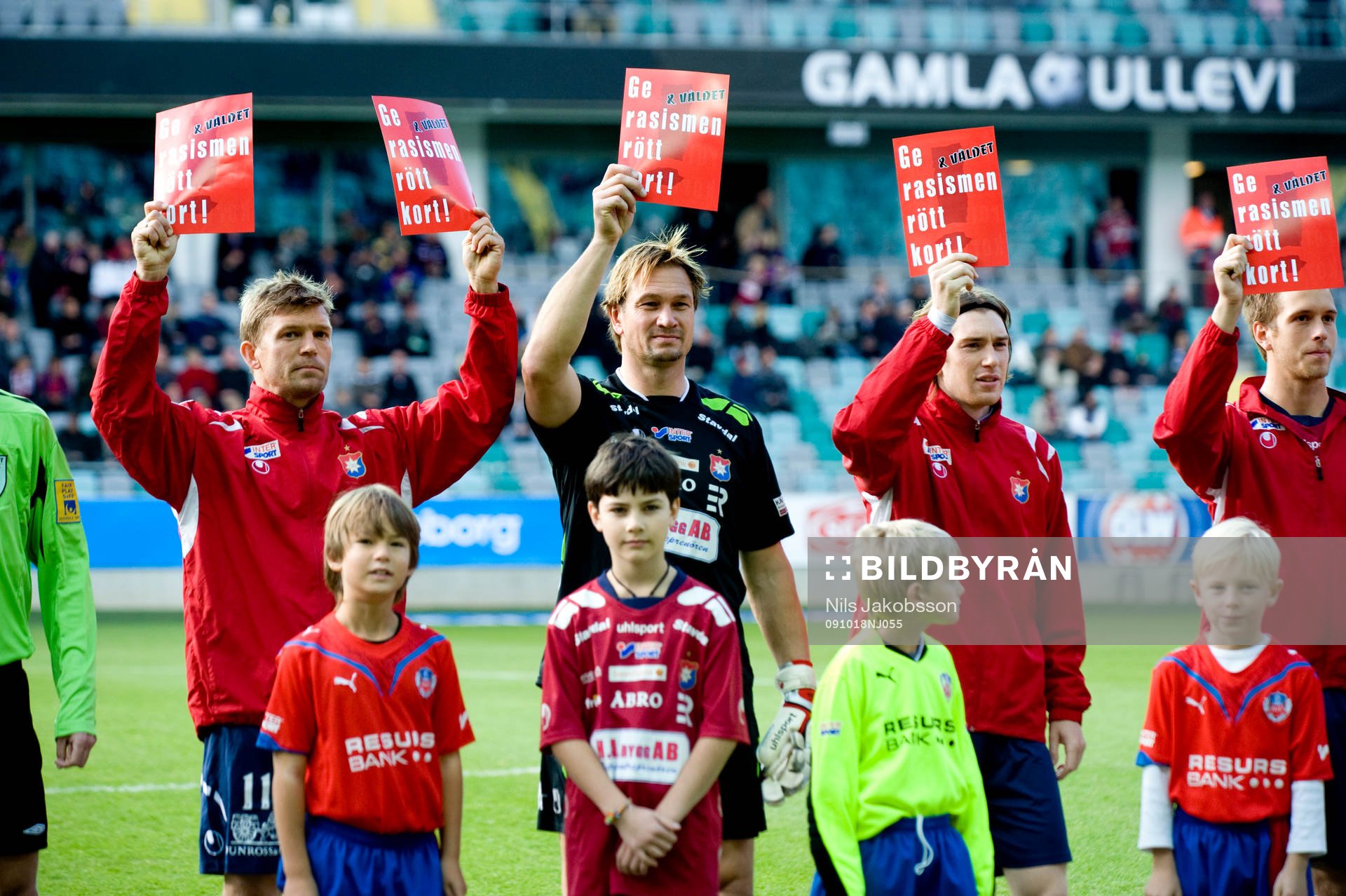 Ge rasismen och våldet rött kort, Marcus Allbäck, Bengt