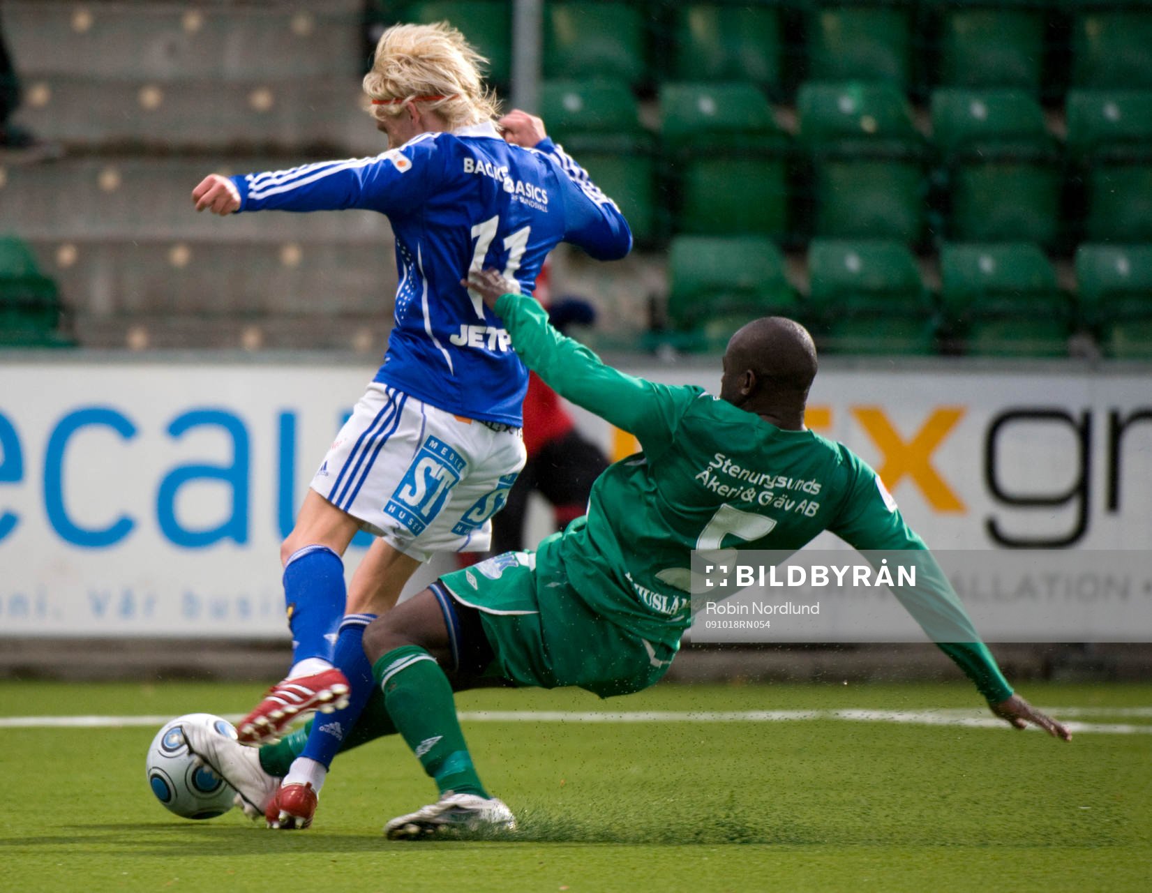 Ari Skulason, Sundsvall och Edwin Phiri, Ljungskile