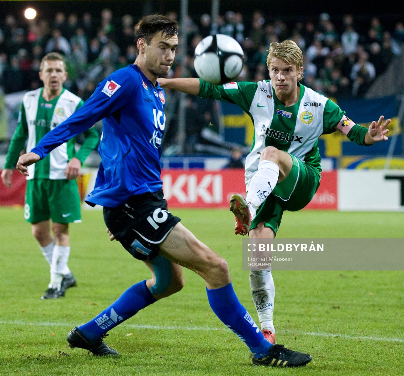 Matchhjälten Tim Sparv och Emil Johansson