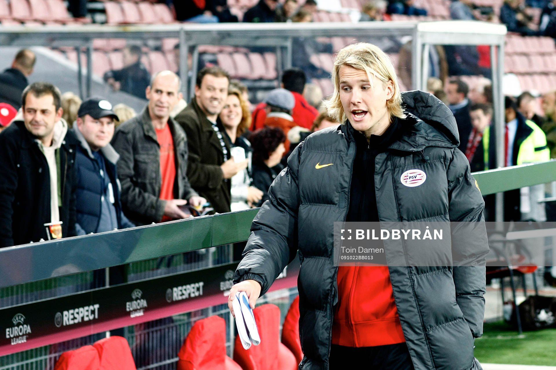 Ola Toivonen, PSV, började på bänken