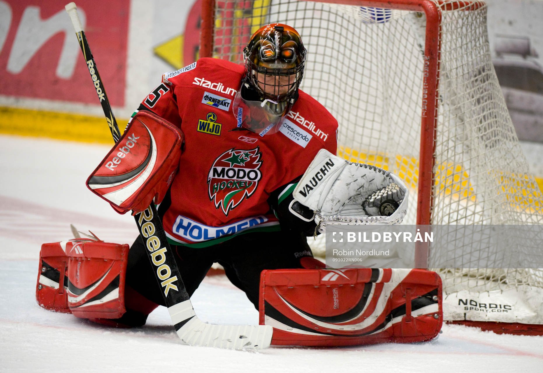 Roman Malek, Målvakt Modo räddar