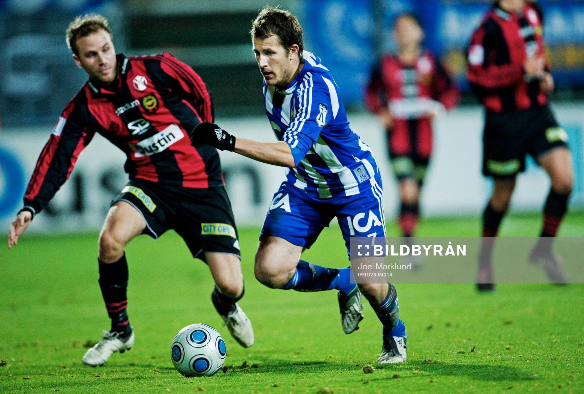 Tobias Hysén, IFK Göteborg, avancerar framåt