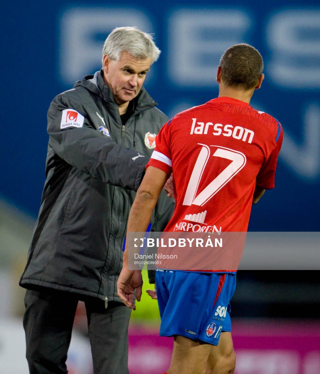 Nanne Bergstrand, tränare Kalmar tackar Henrik Larsson