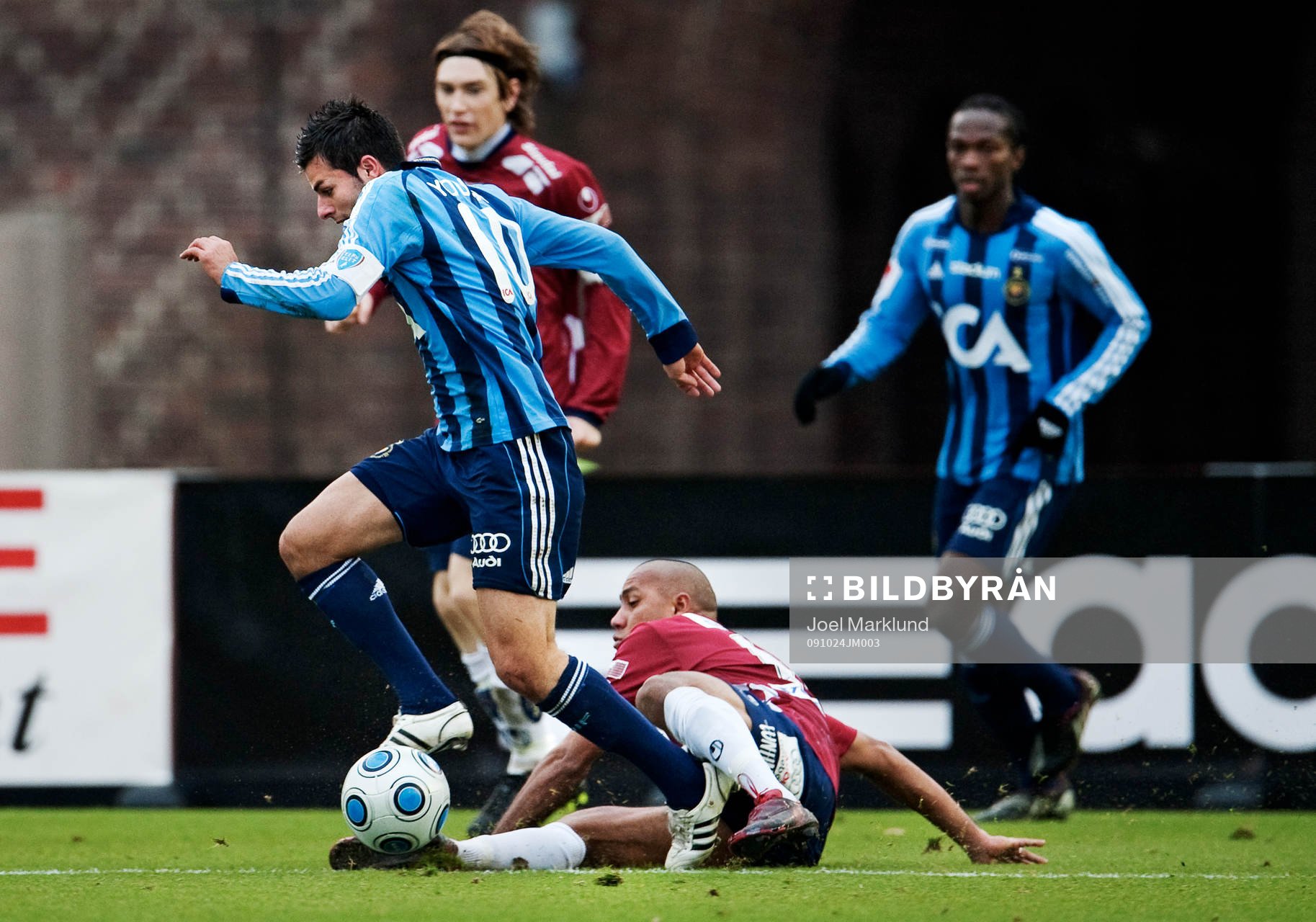 Christer Youssef, Djurgården, fälls av Alessandro Silva