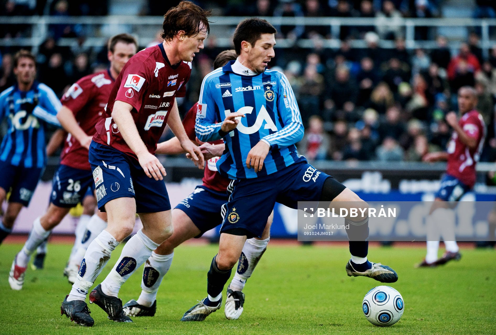 Hrvoje Milic, Djurgården, håller i bollen