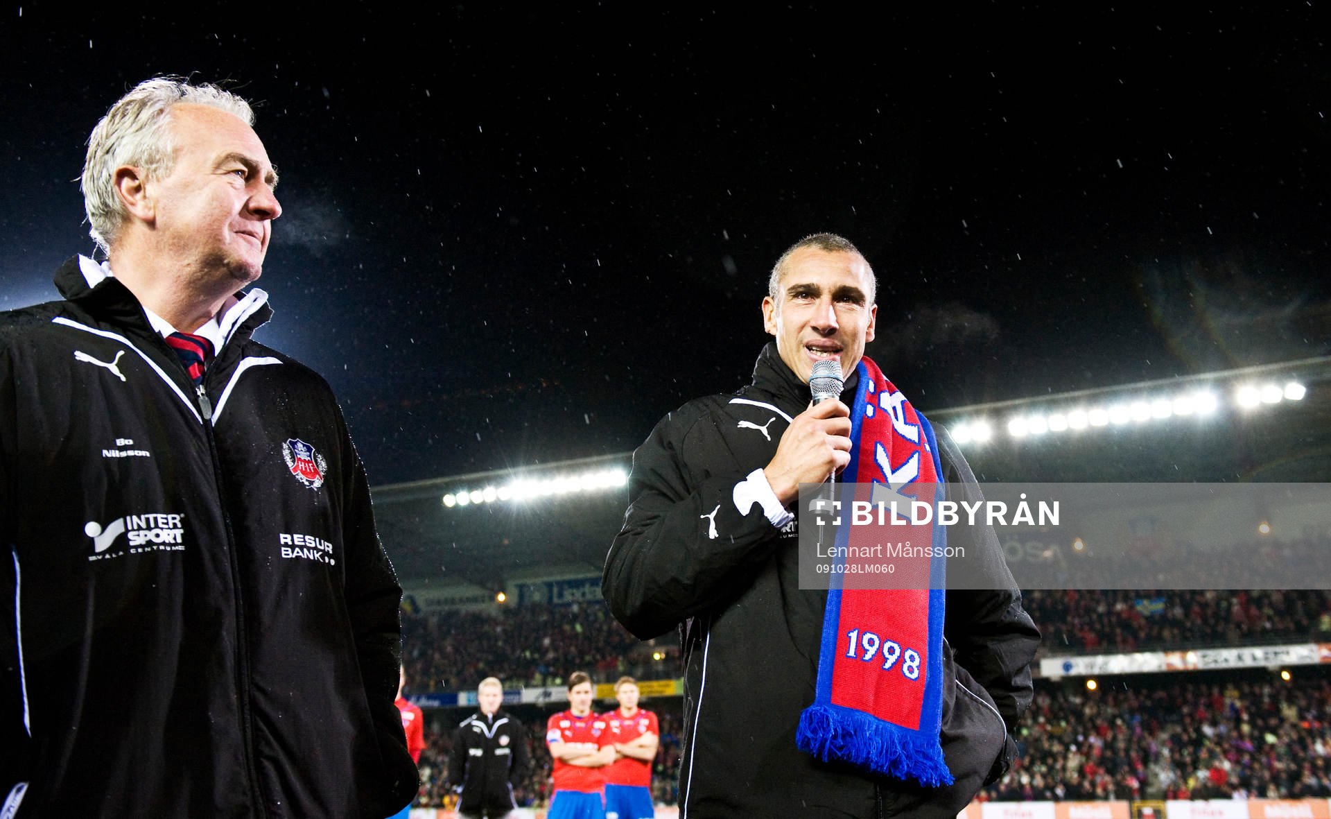 Bo Nilsson, tränare och Henrik Larsson. Avtackning, tal,