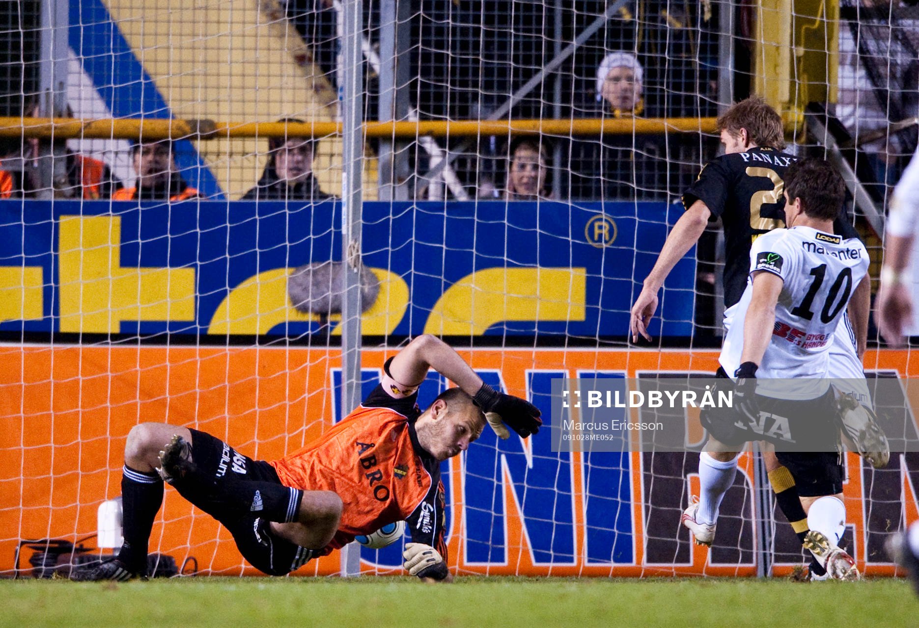 Robin Staf, Örebro och Daniel Örlund, målvakt, AIK
