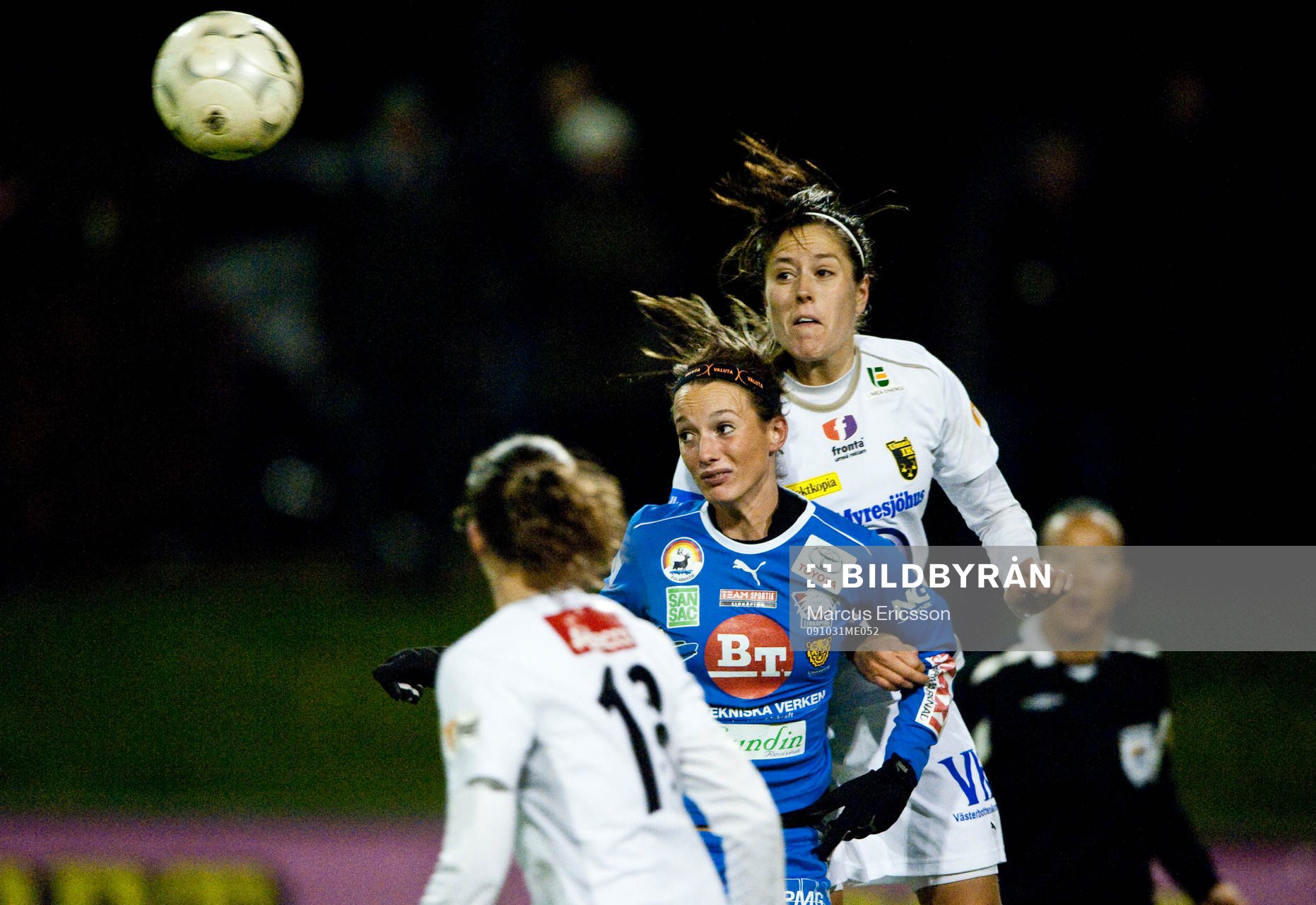Kosovare Asllani, Linköping och Madelaine Edlund, Umeå