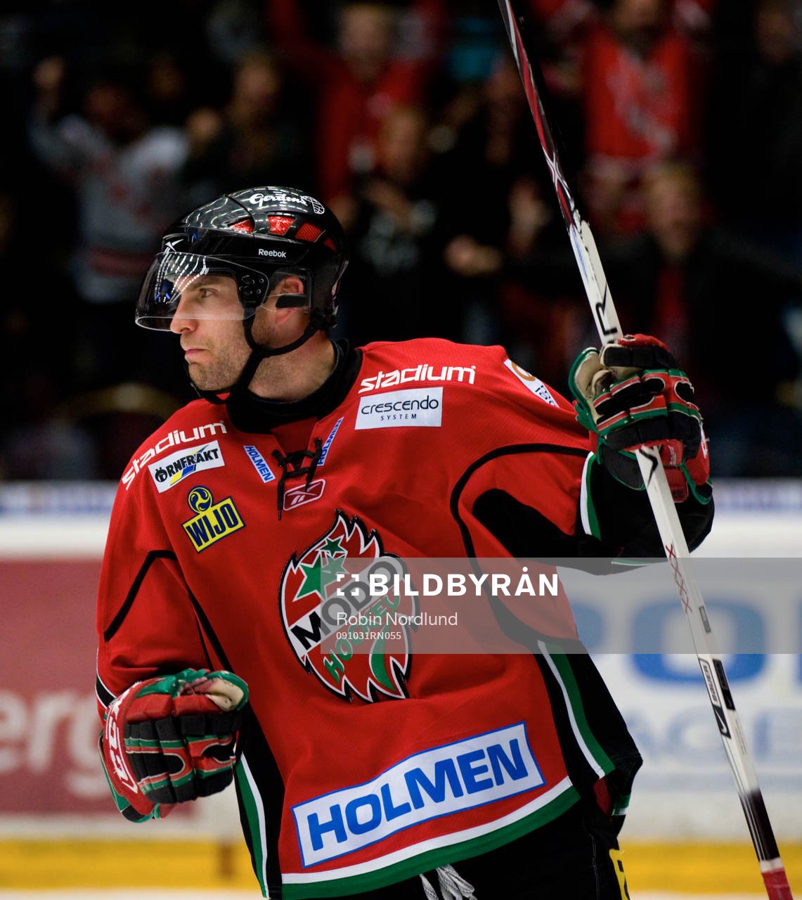 Josh Green, Modo jubel