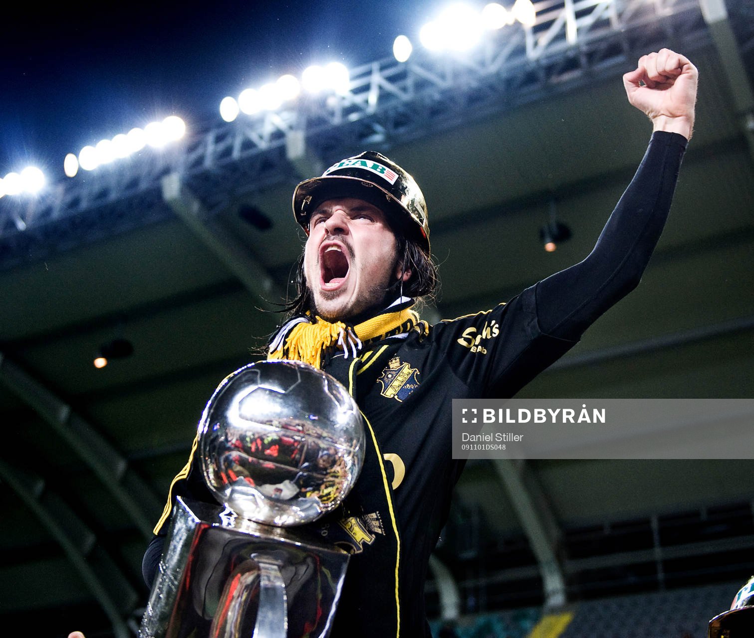 Bojan Djordjic, AIK. Svenska Mästare, SM-guld, pokal, jubel