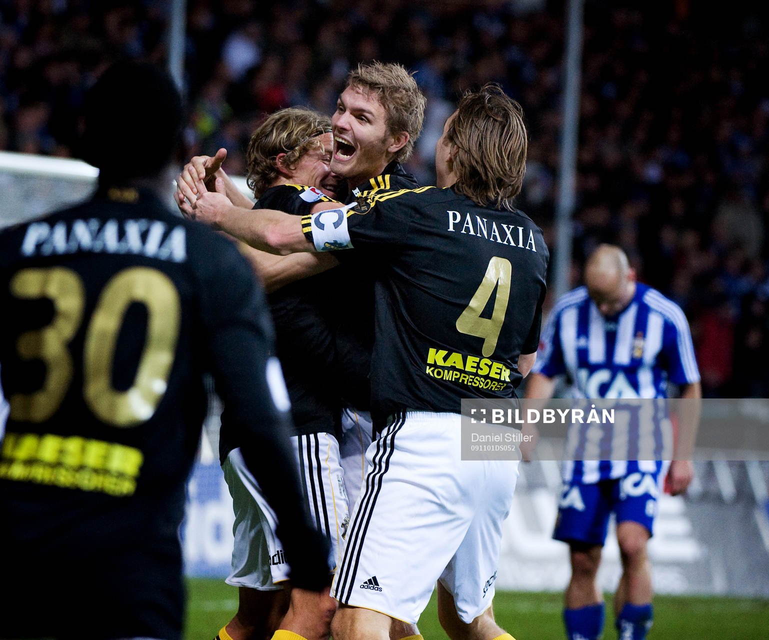 Daniel Tjernström, AIK, gör 2-1. Jubel. Depp Thomas