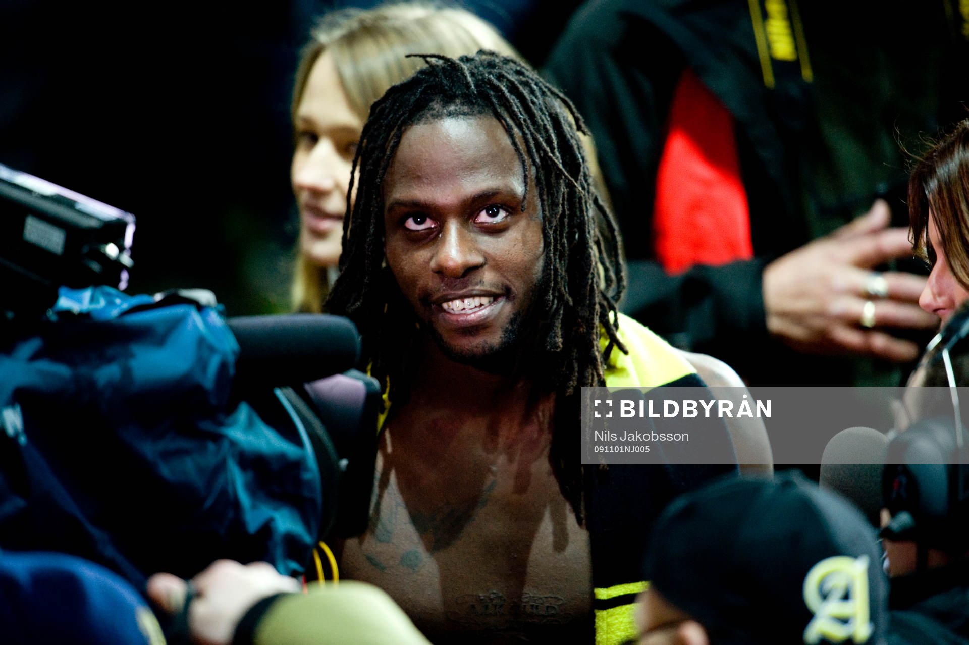 Kaos på innerplan, SM-guld, jubel, Martin Mutumba