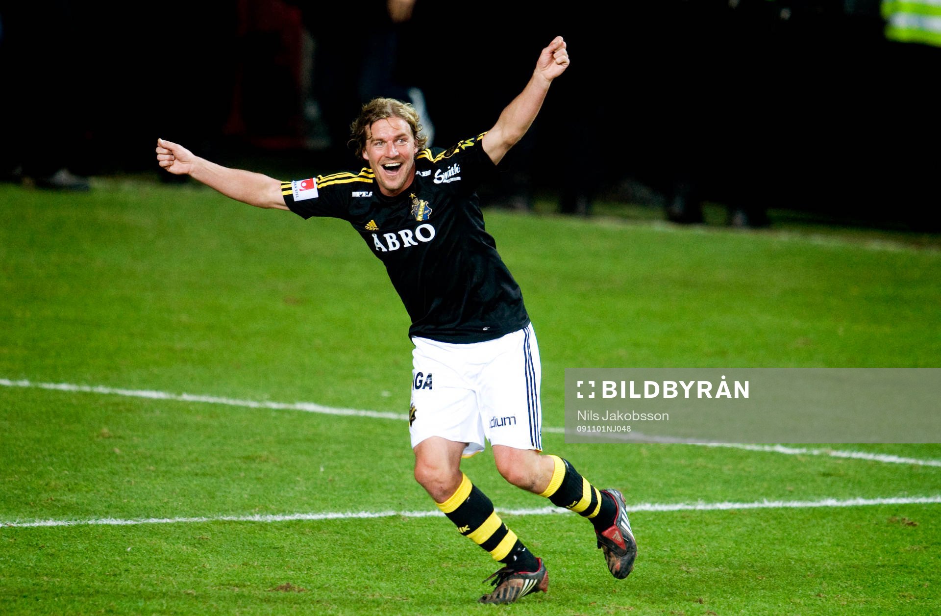 Daniel Tjernström, AIK jubel vid slutsignal. Svenska