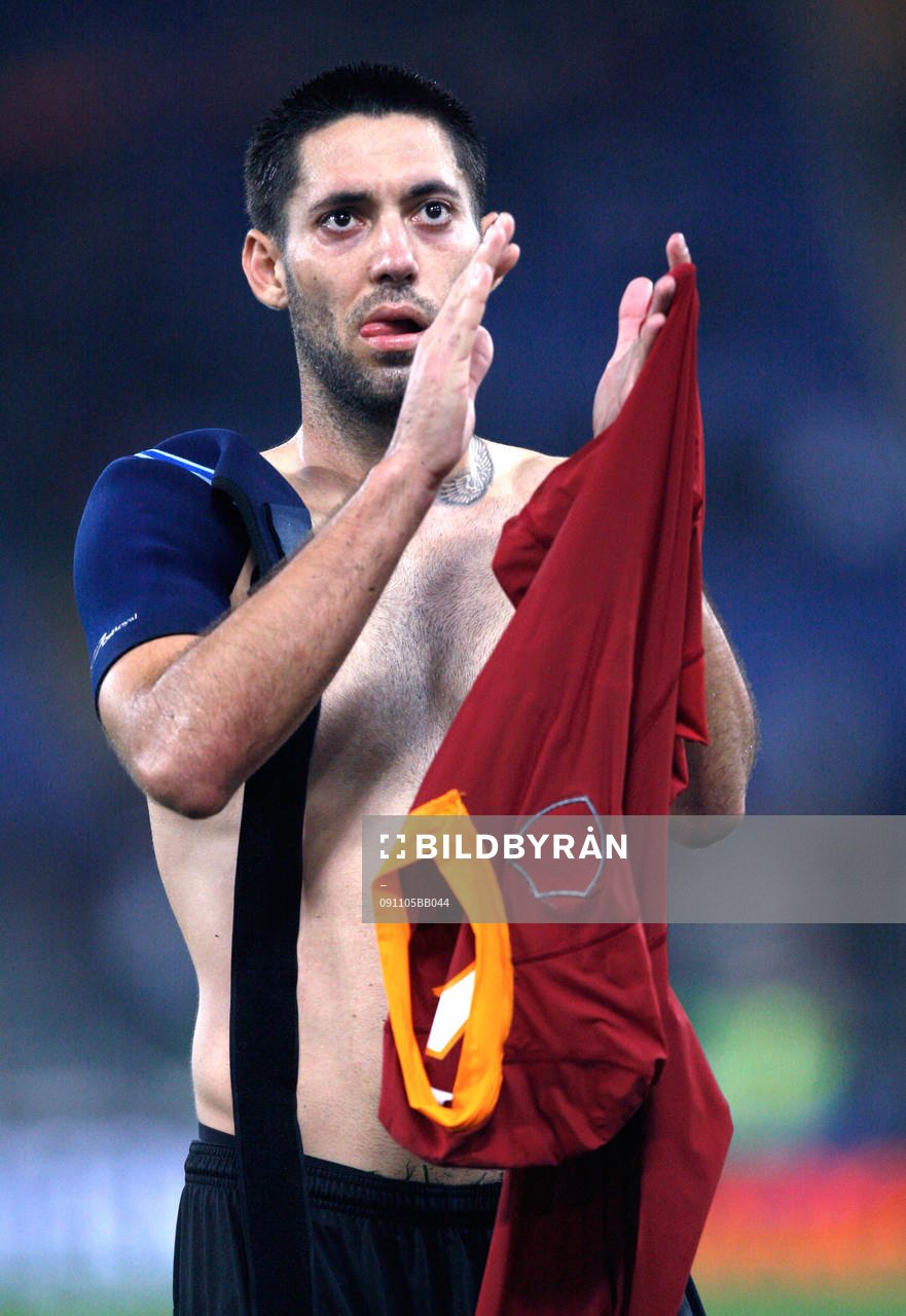 Aaron Hughes, Fulham