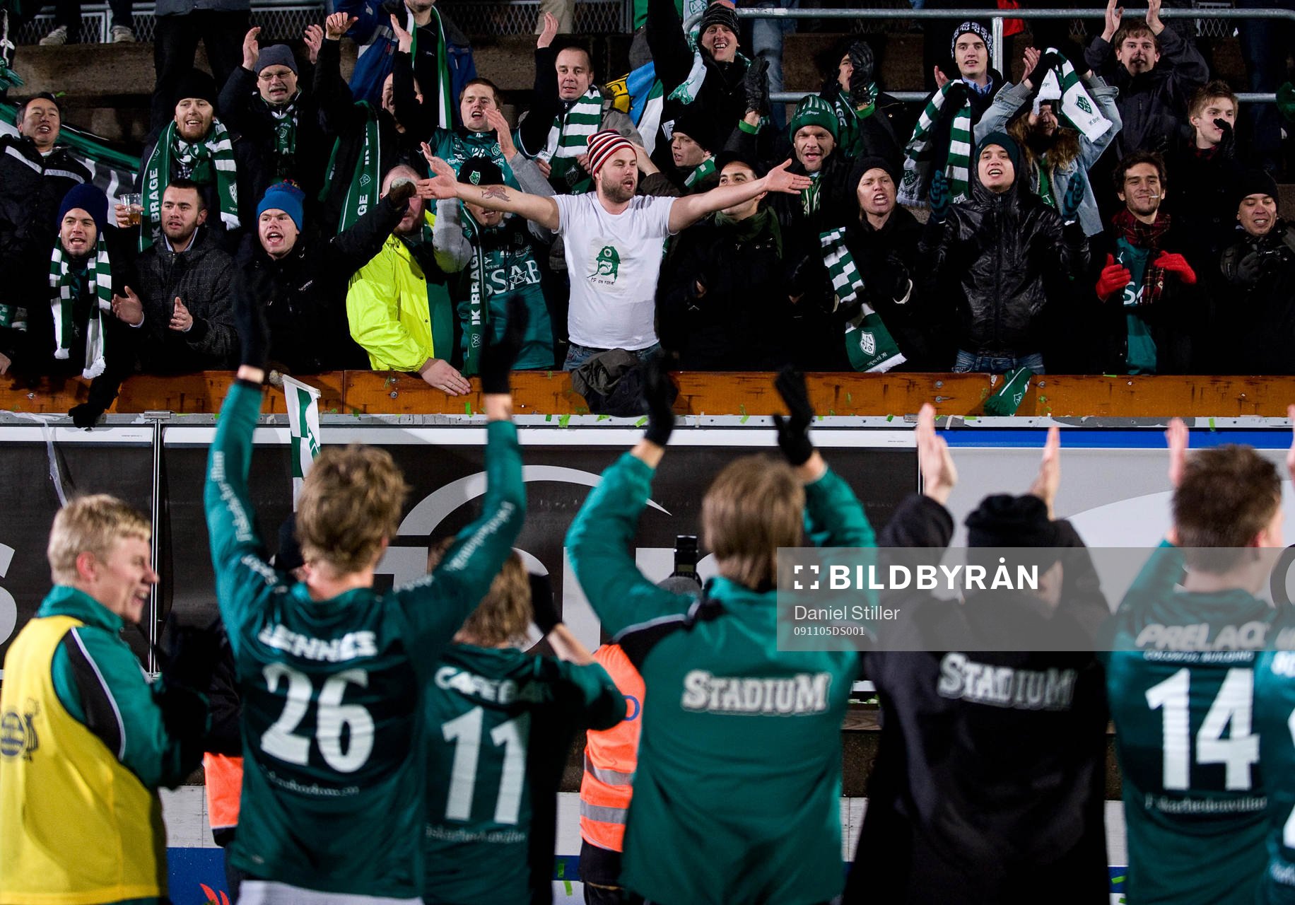 Bragespelare och supportrar jubel