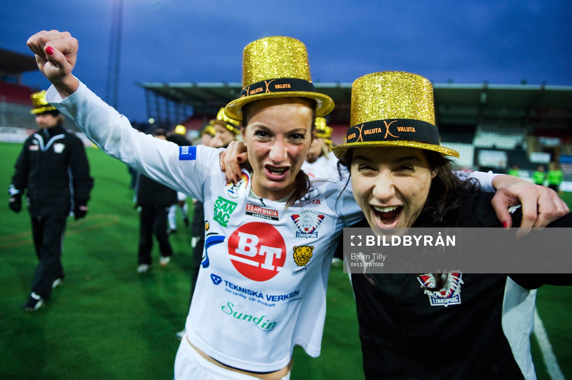  Linköping Svenska Mästare, SM-guld, jubel, glädje. Kosovare Asllani och Jessy Sharro.