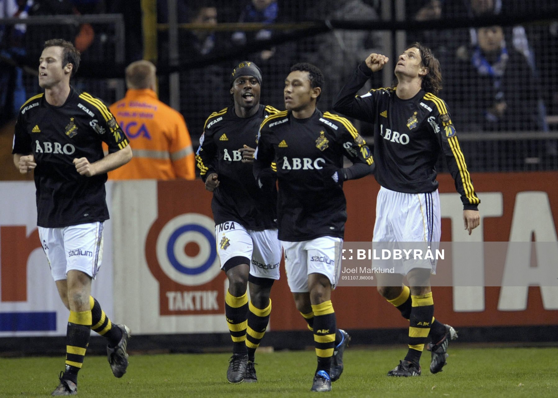 Ivan Obolo, AIK, Jubel