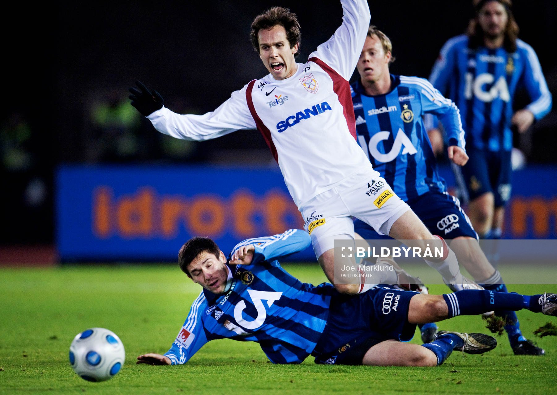 Hrvoje Milic, Djurgården, fäller Petter Furuseth,
