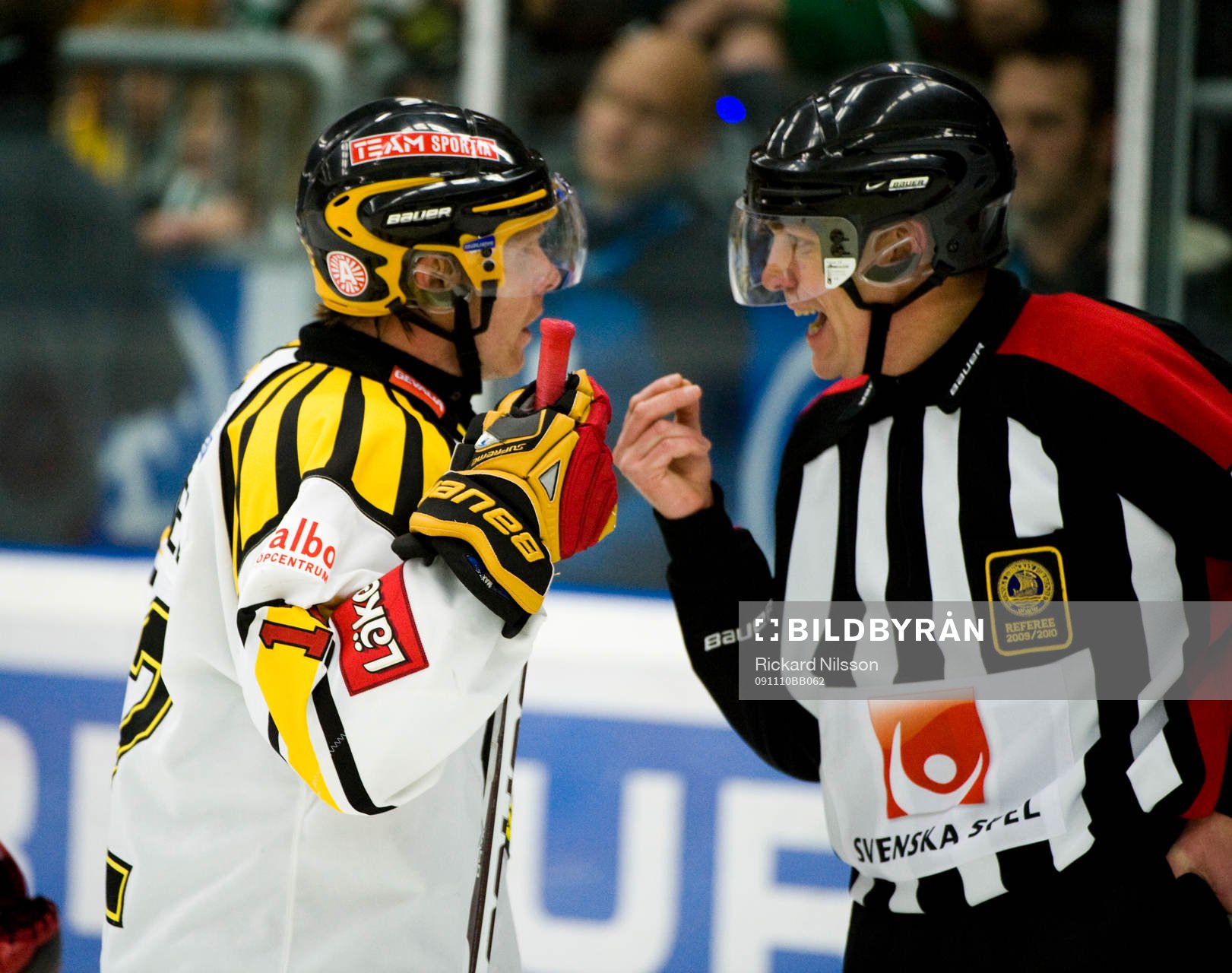 Andreas Dackell, Brynäs och Morgan Johansson, domare