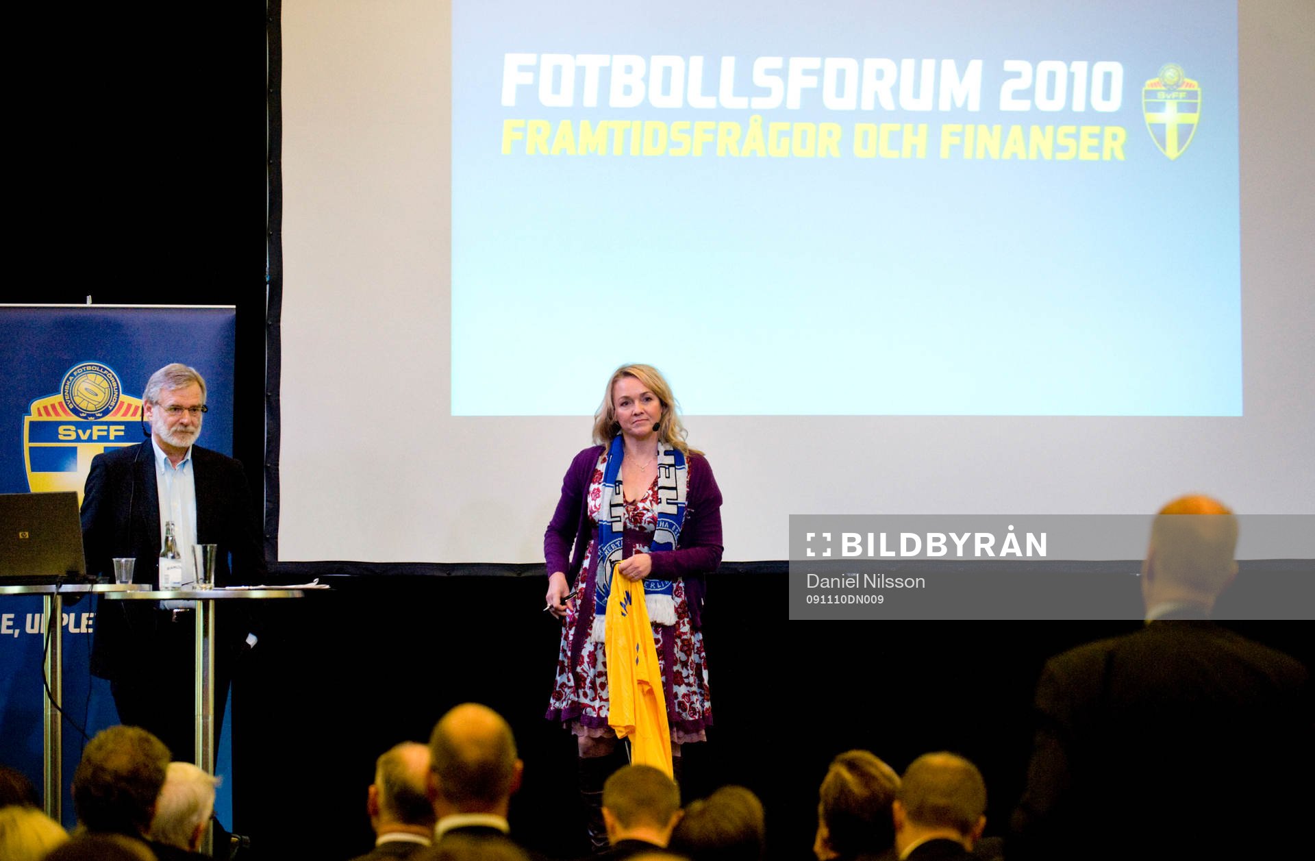 Fotboll, Fotbollsforum på Swedbank Stadion. Konferencier