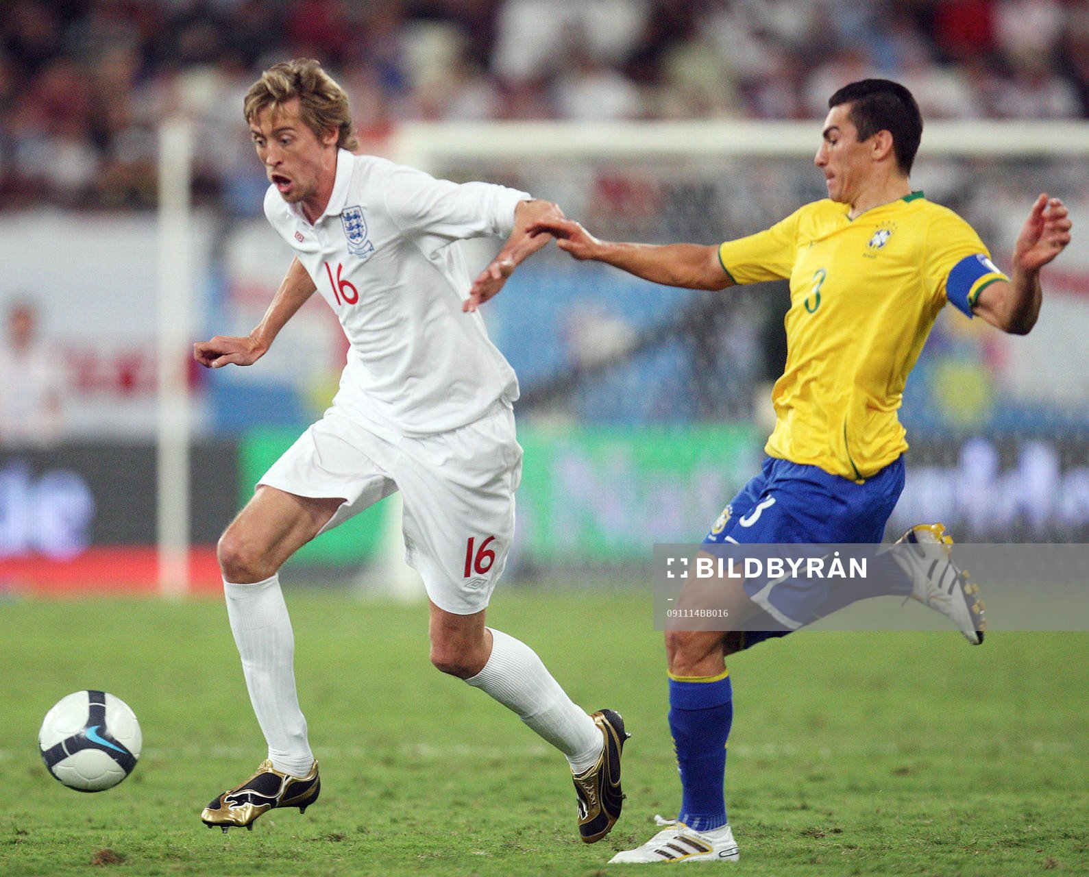 Peter Crouch, England och Lucio, Brasilien
