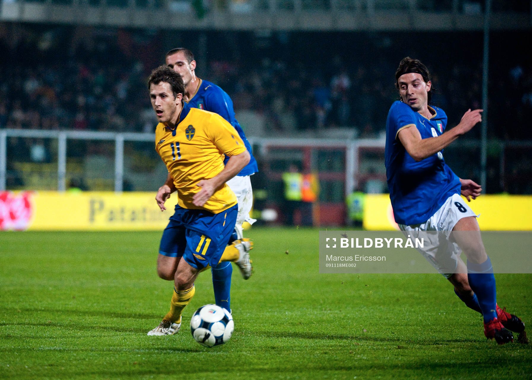 Tobias Hysén, Sverige tar sig förbi Montolivo, Italien