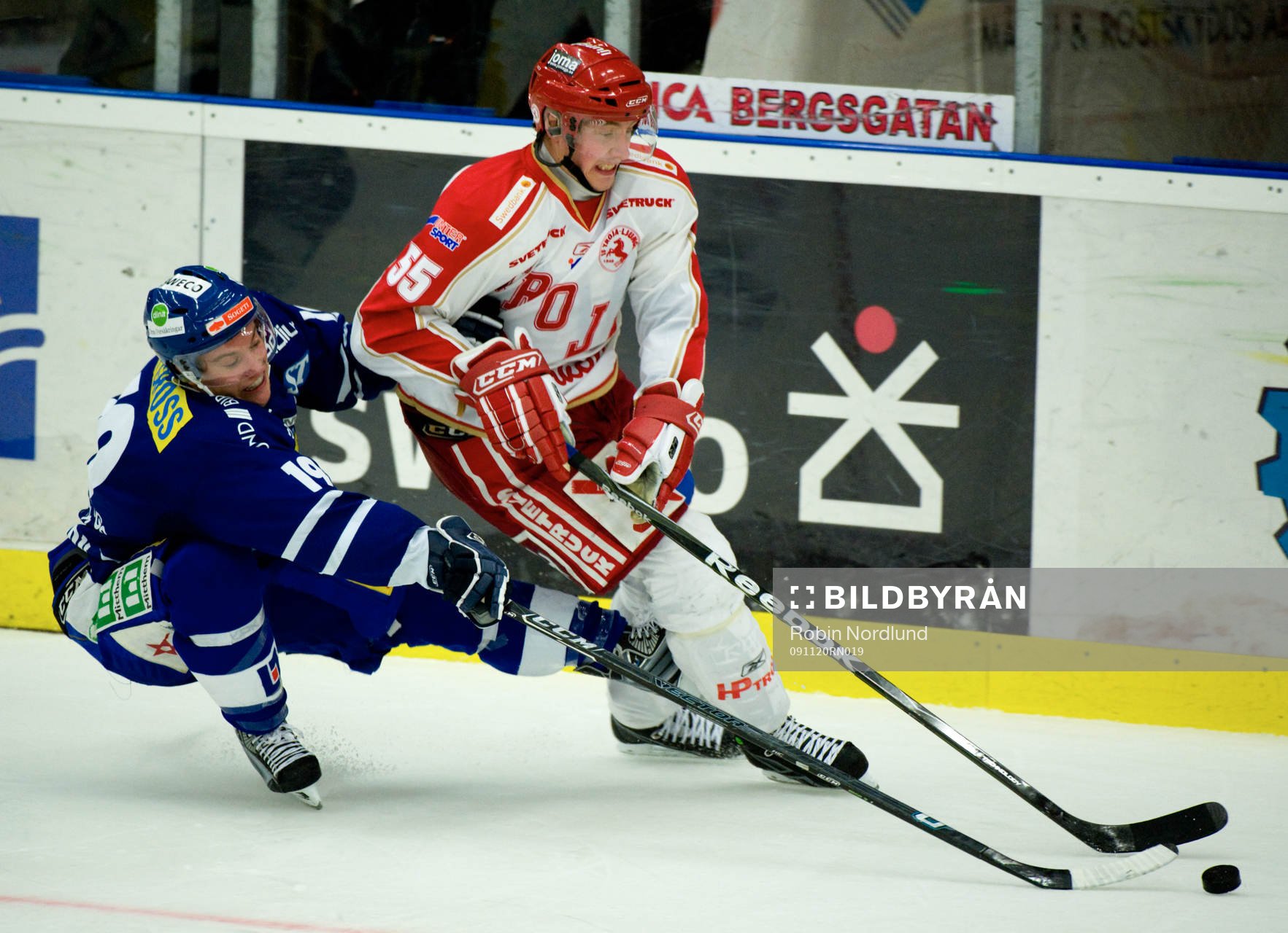 Niklas Karmhag, Troja mot Oscar Johansson, Sundsvall