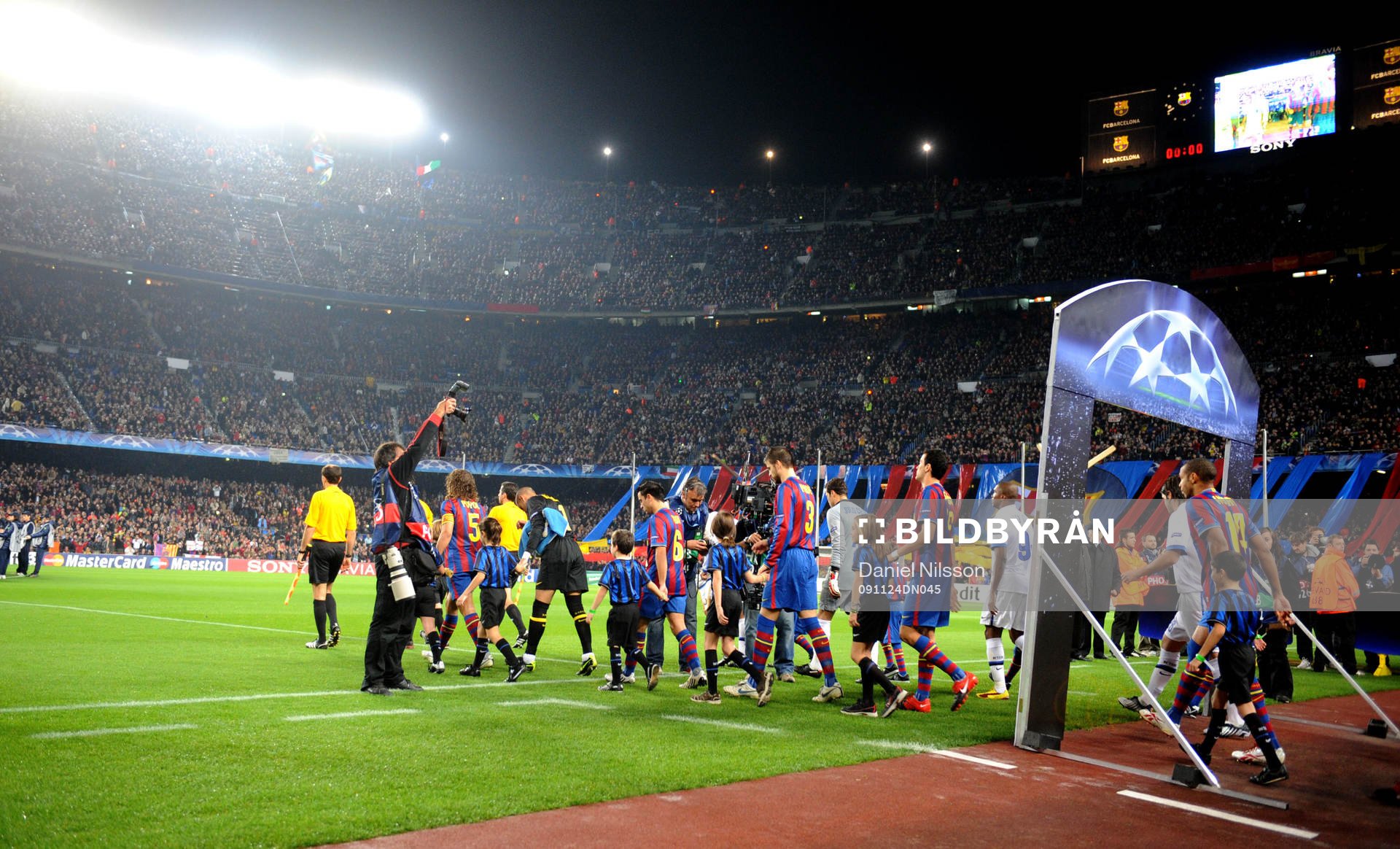 Spelaringång, spelarentré, Nou Camp