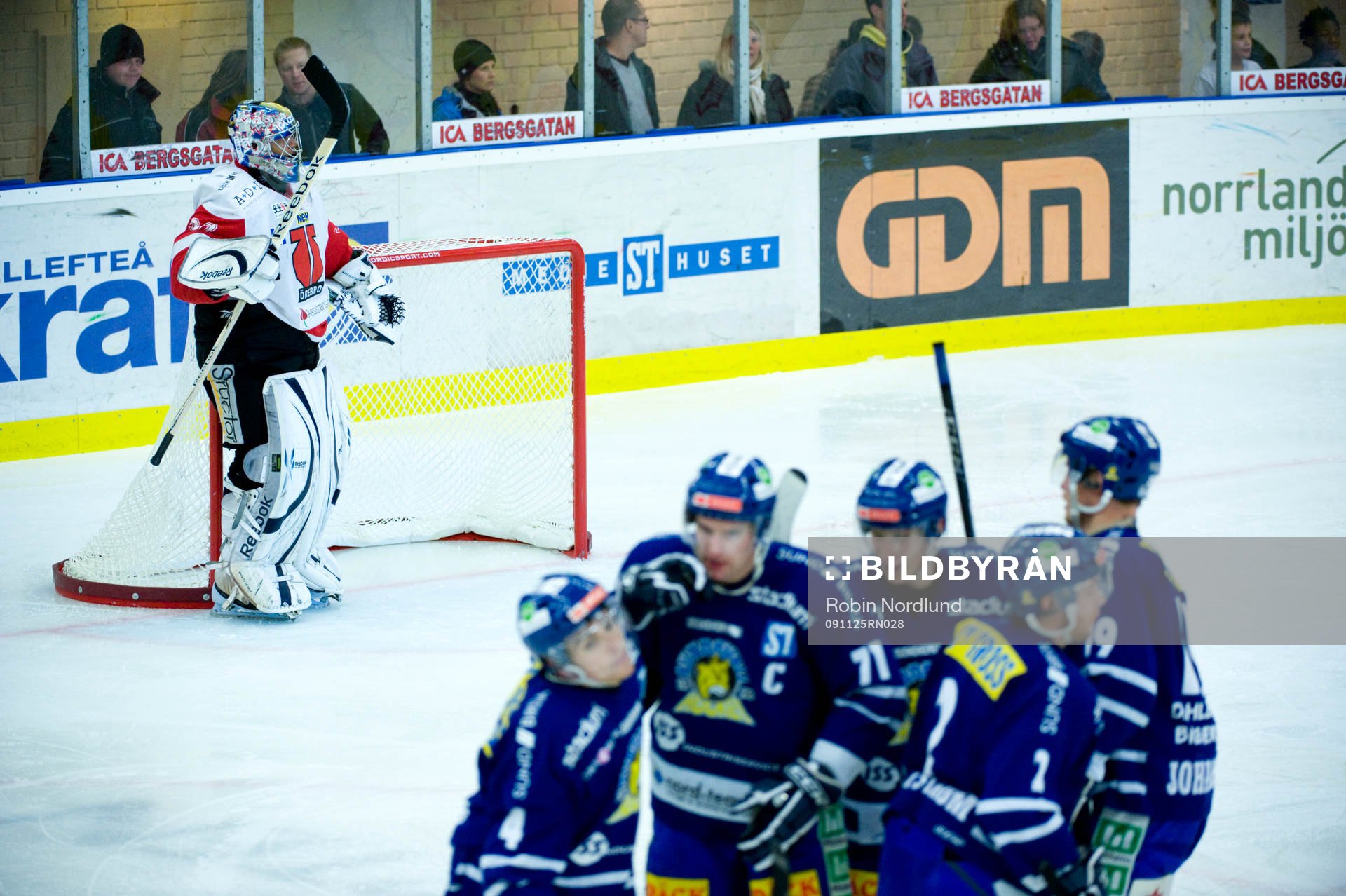 Mark Owuya, Målvakt Örebro depp
