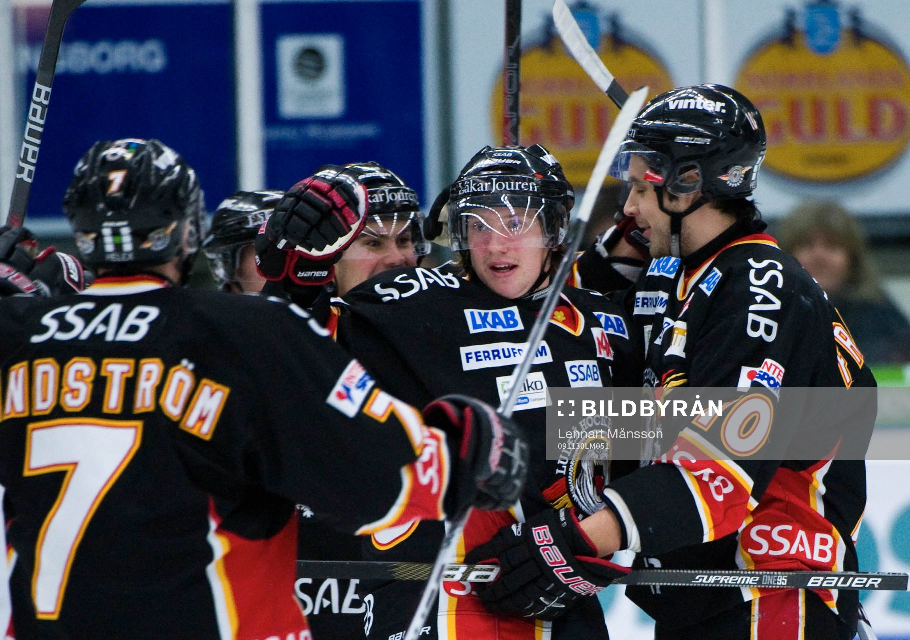0-1 Mikael Lidhammar grattas av Jan Sandström och Johan