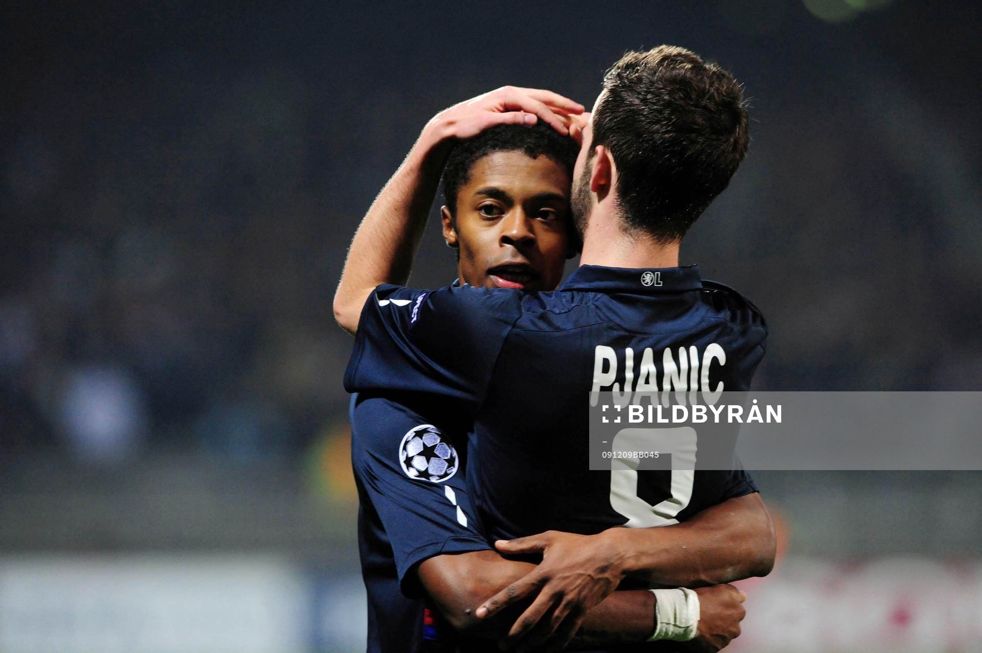  Michel Bastos, Lyon.
