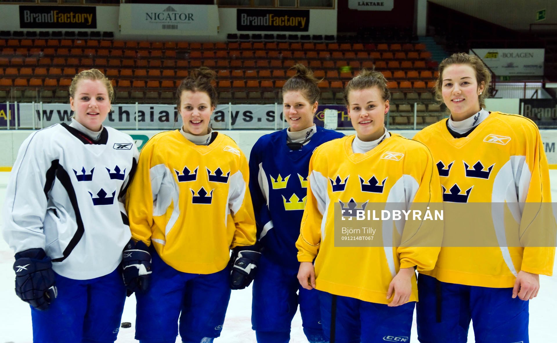 Fem framtida stjärnor (födda 91) från vänster: Isabelle