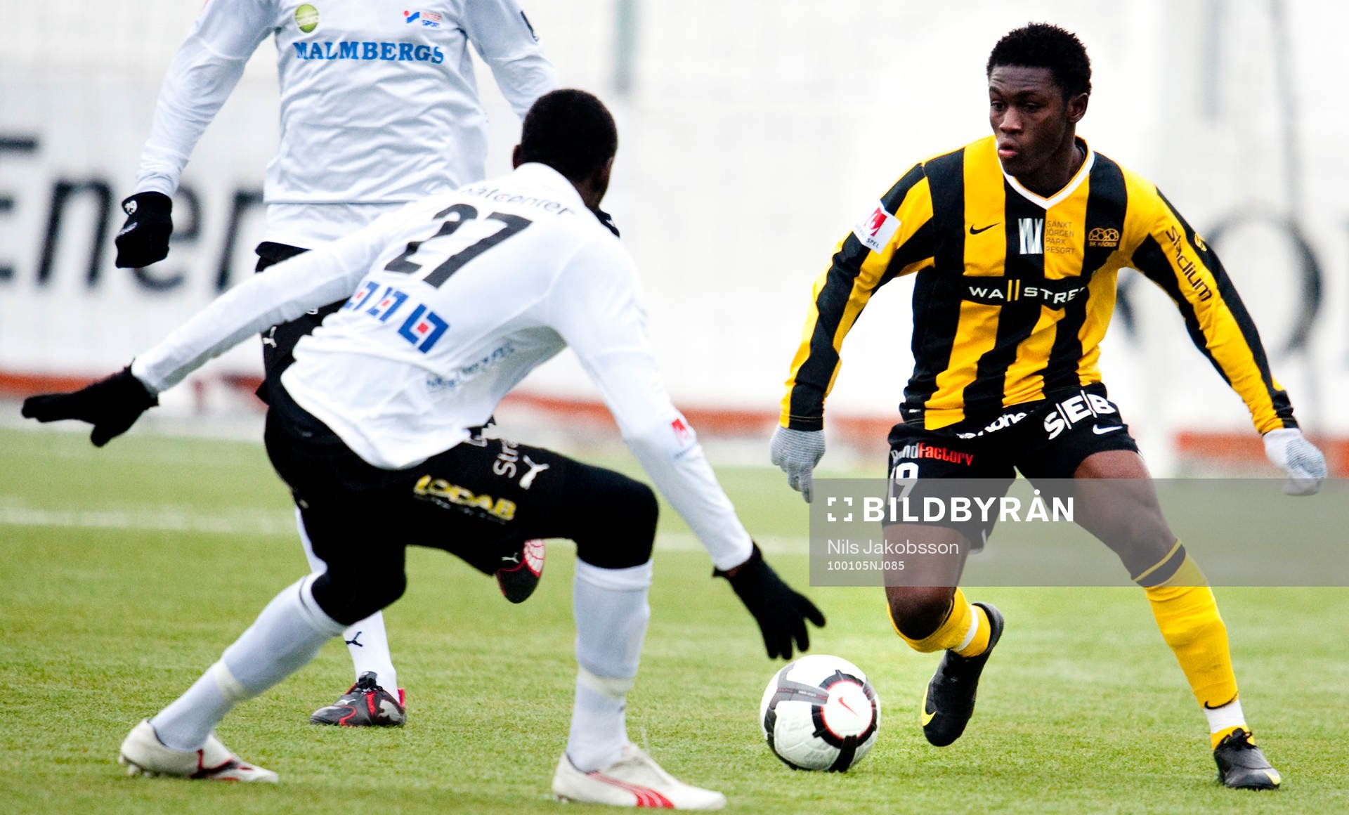 Abdul Majeed Waris, Häcken
