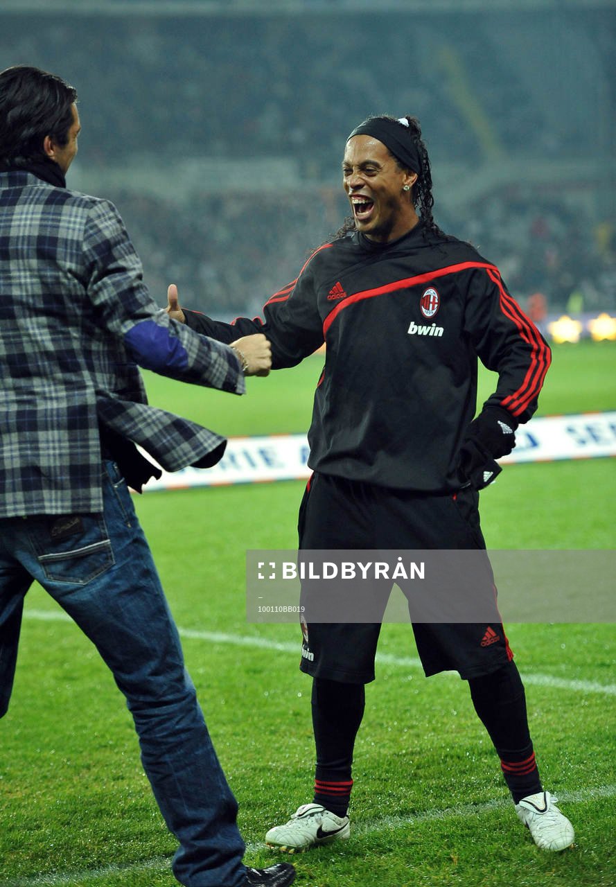 Ronaldinho, Milan