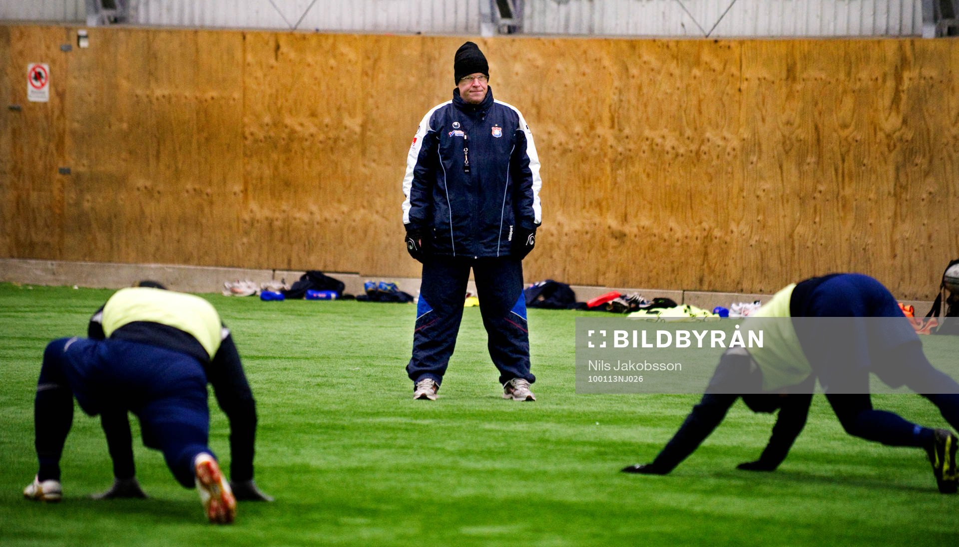 Fotboll, superettan, Örgryte tränar i Delsjöhallen i