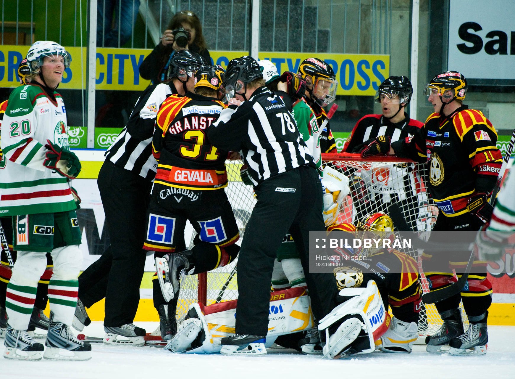 Bråk, slagsmål kring Jacob Markström, målvakt, Brynäs
