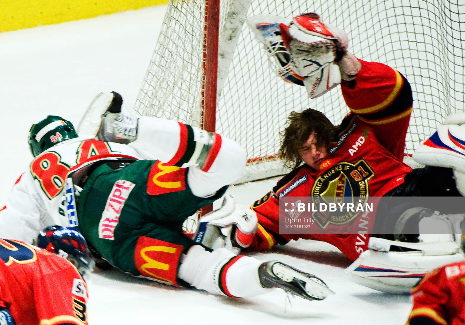 Patric Blomdahl, Frölunda kör över Stefan Ridderwall,