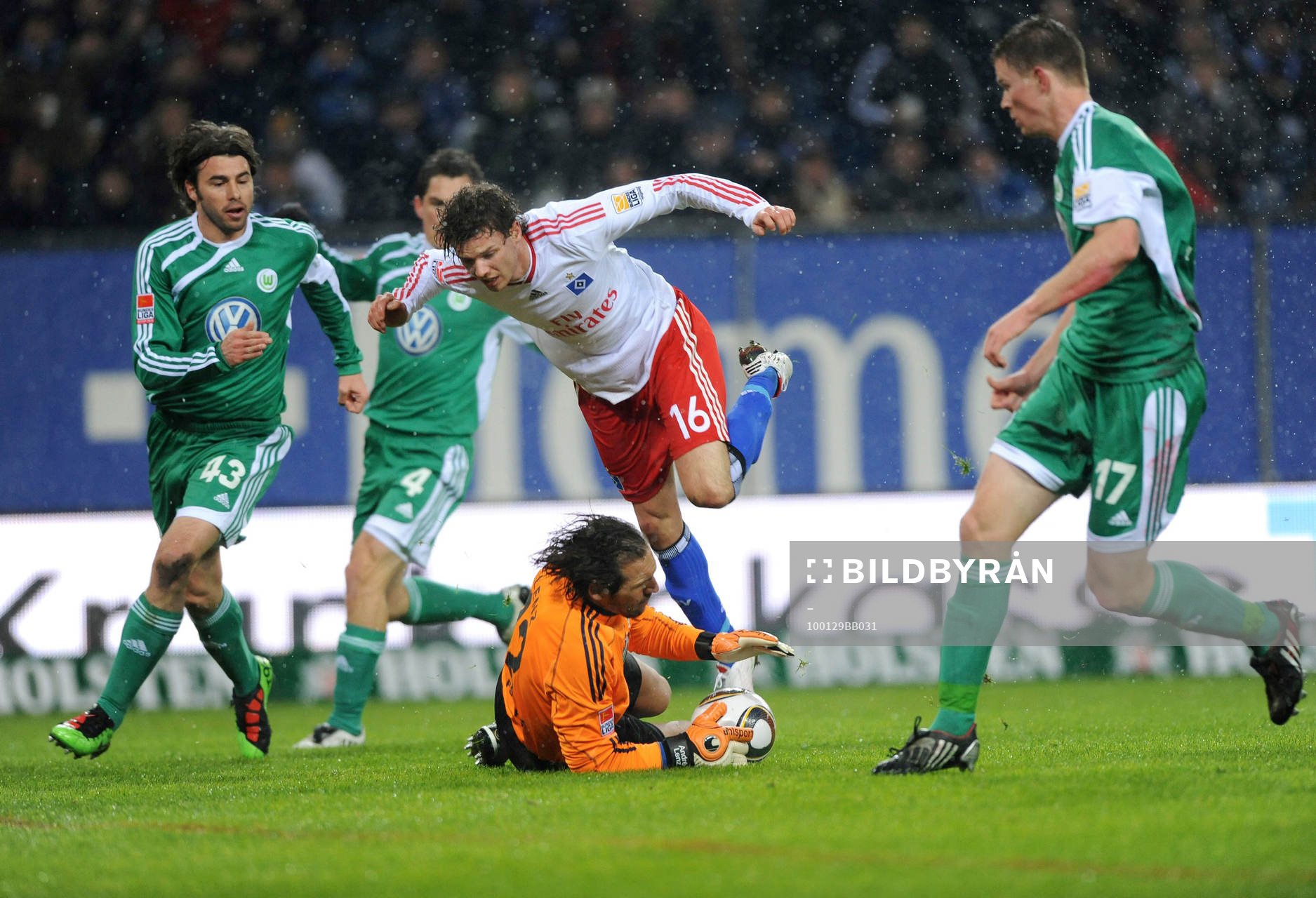 Marcus Berg, Hamburg och Andre Lenz, målvakt, Wolfsburg