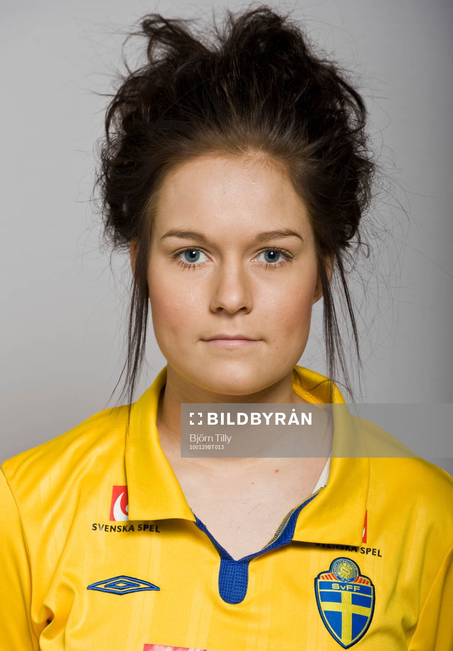 Isabell Viksell, Sverige